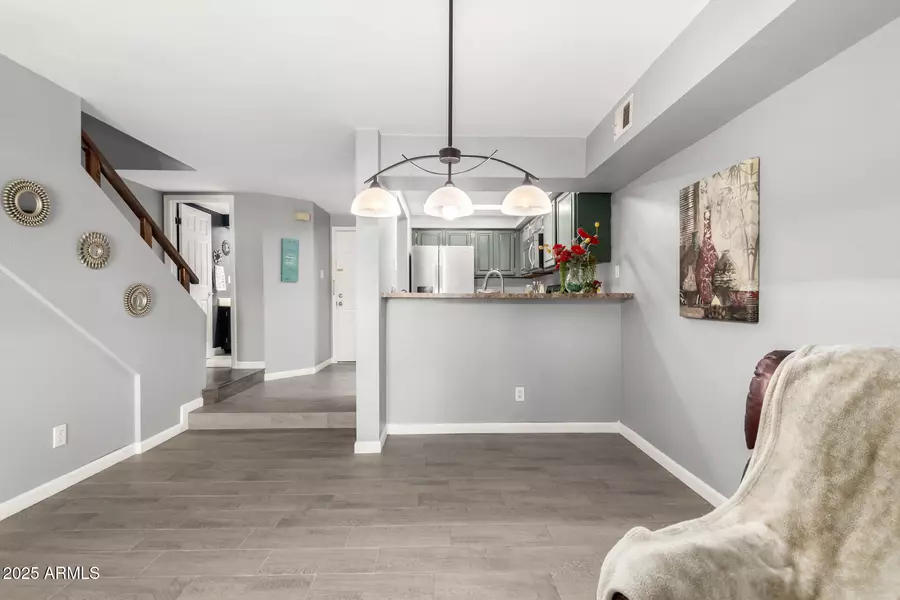 2121 W UNION HILLS Drive #113, Phoenix, AZ 85027