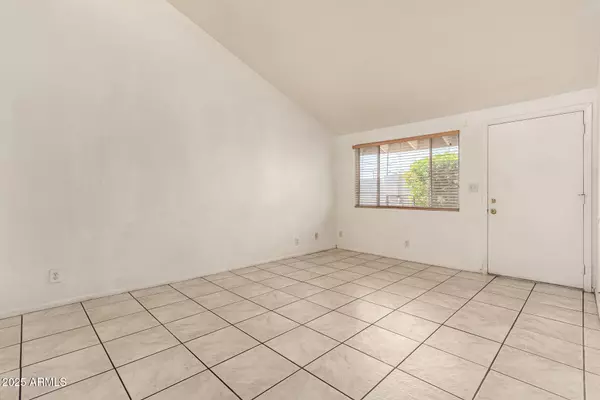 Phoenix, AZ 85020,9230 N 8TH Street #1
