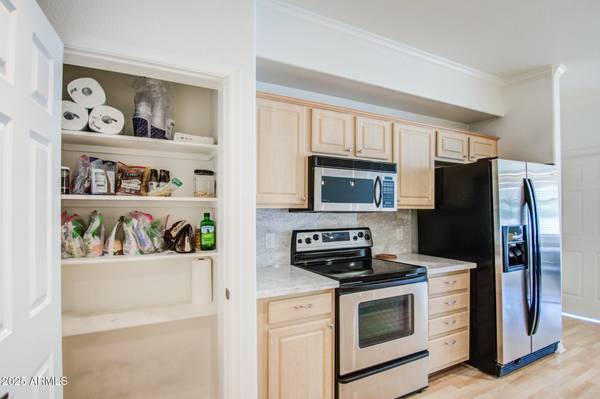 Tempe, AZ 85281,435 W RIO SALADO Parkway #208