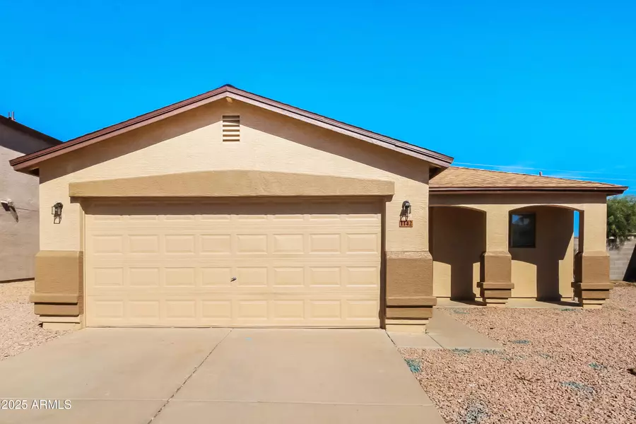 1142 E SILVERSMITH Trail, San Tan Valley, AZ 85143