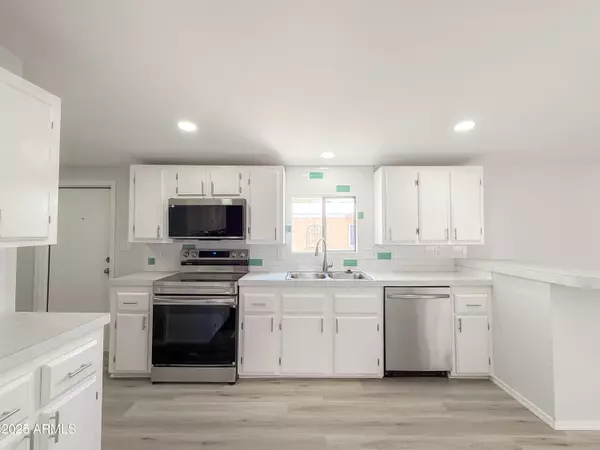 El Mirage, AZ 85335,12721 W Greenway Road #39