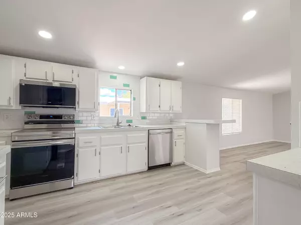 El Mirage, AZ 85335,12721 W Greenway Road #39