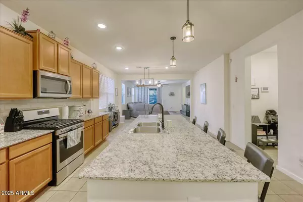 Tolleson, AZ 85353,9825 W TRUMBULL Road