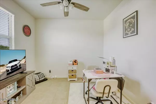Tolleson, AZ 85353,9825 W TRUMBULL Road