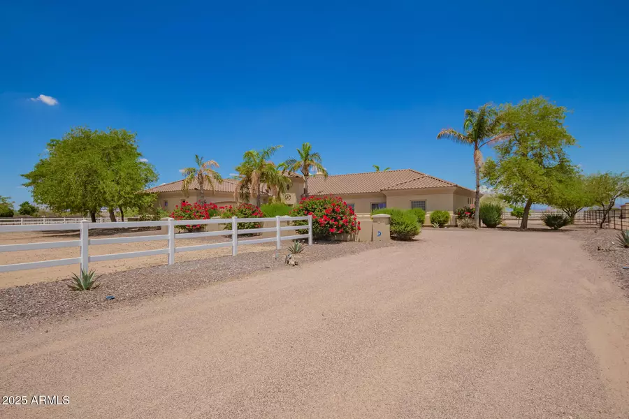 25614 W MELANIE Drive, Wittmann, AZ 85361
