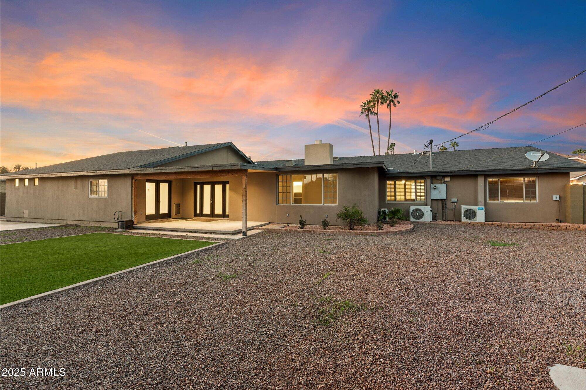1801 E BERRIDGE Lane, Phoenix, AZ 85016