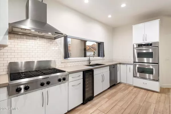 Phoenix, AZ 85016,1801 E BERRIDGE Lane