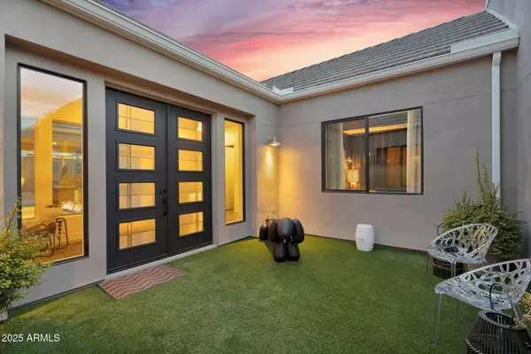 Phoenix, AZ 85042,1337 E Paseo Way
