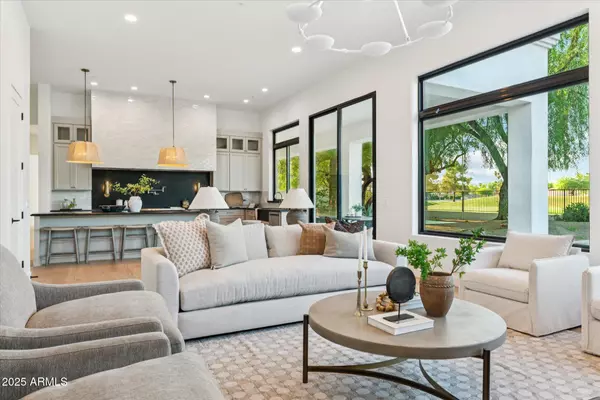 Scottsdale, AZ 85260,8196 E SUNNYSIDE Drive