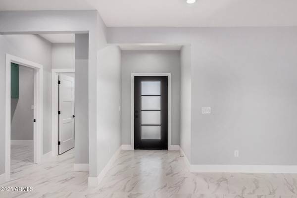 San Tan Valley, AZ 85140,5499 E RED BIRD Lane