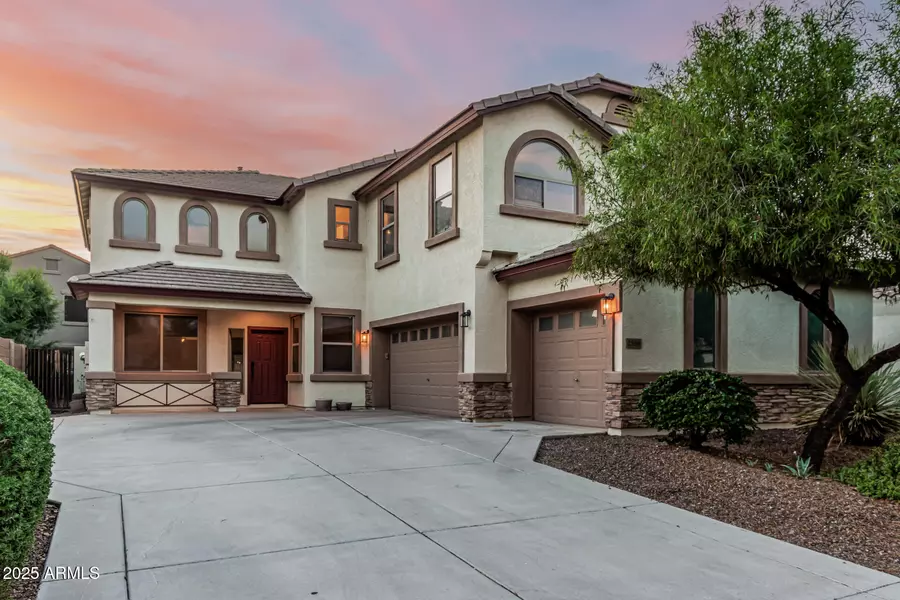 2556 E QUIET HOLLOW Lane, Phoenix, AZ 85024