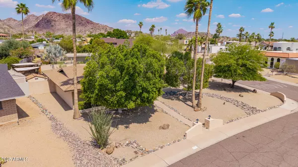 Phoenix, AZ 85016,2234 E LAWRENCE Road
