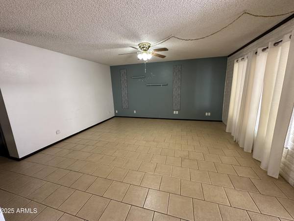 Litchfield Park, AZ 85340,220 S OLD LITCHFIELD Road #104