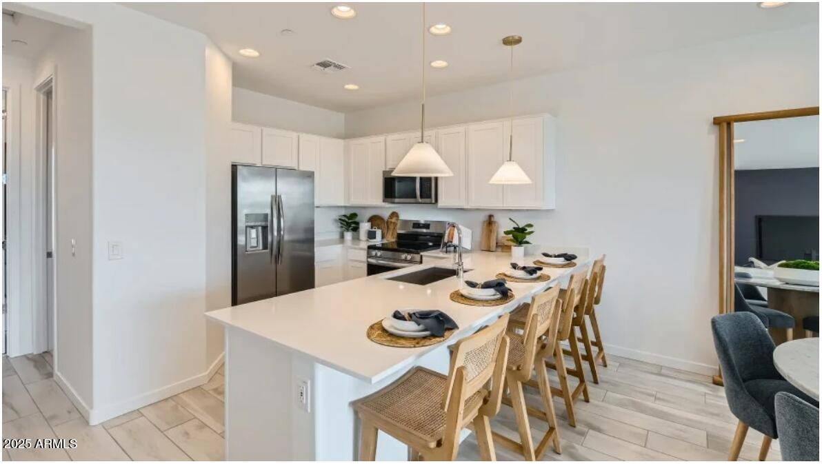 Mesa, AZ 85212,8149 E PETUNIA Avenue #1060