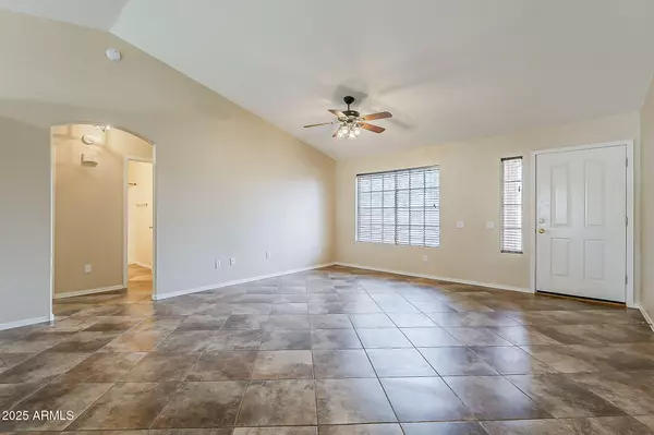 Casa Grande, AZ 85122,1660 E ZINNIA Street