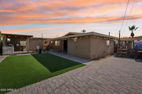 Phoenix, AZ 85027,19615 N 18TH Drive