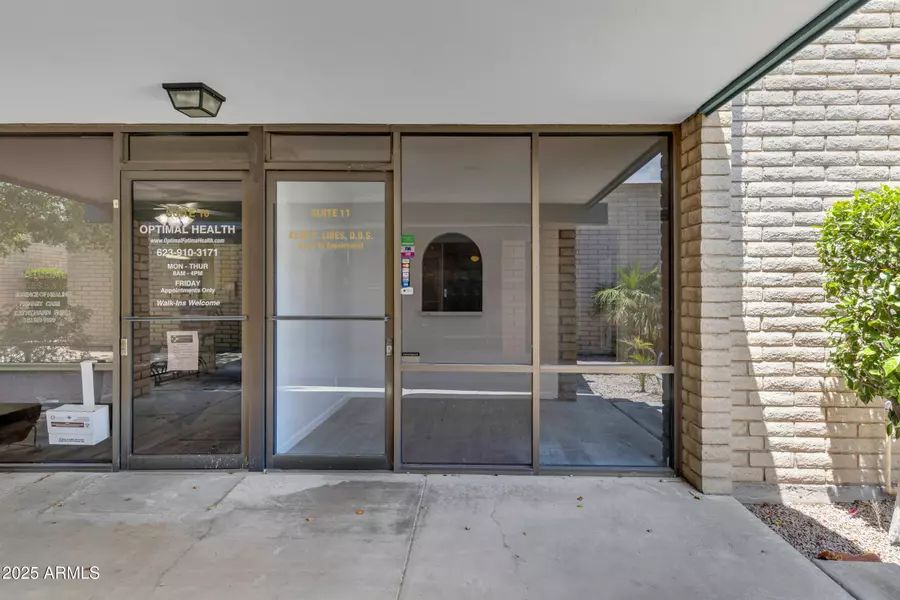 855 E BROWN Road #11, Mesa, AZ 85203