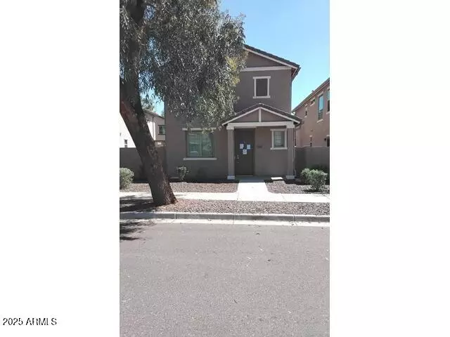 Phoenix, AZ 85035,7325 W WILSHIRE Drive
