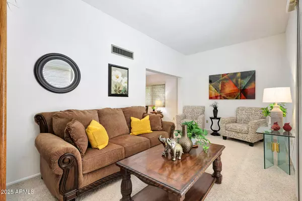 Phoenix, AZ 85022,1122 E MICHELLE Drive