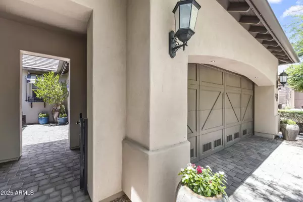 Scottsdale, AZ 85255,24404 N 73RD Street