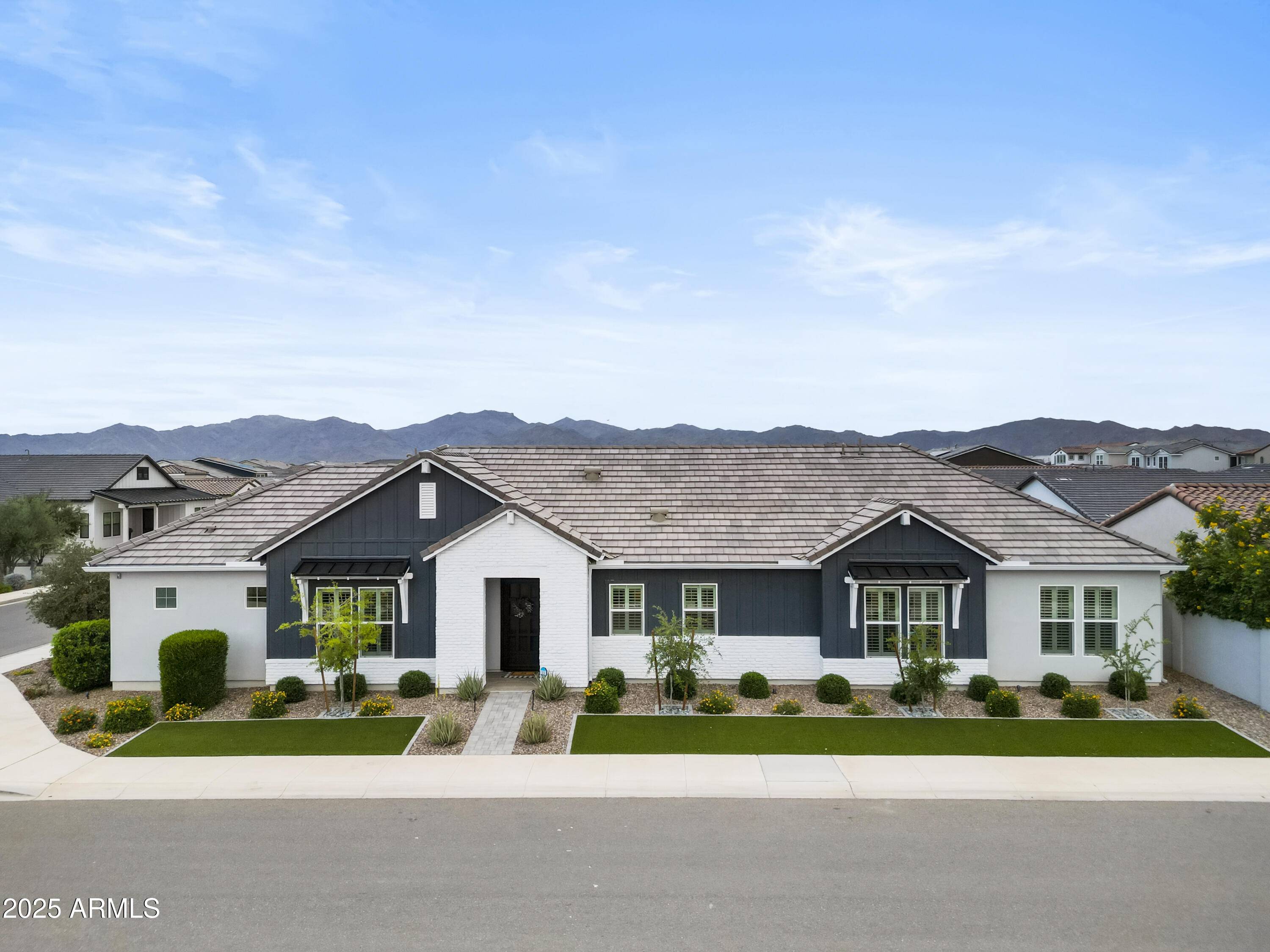 17146 W MOUNTAINAIR Street, Surprise, AZ 85388