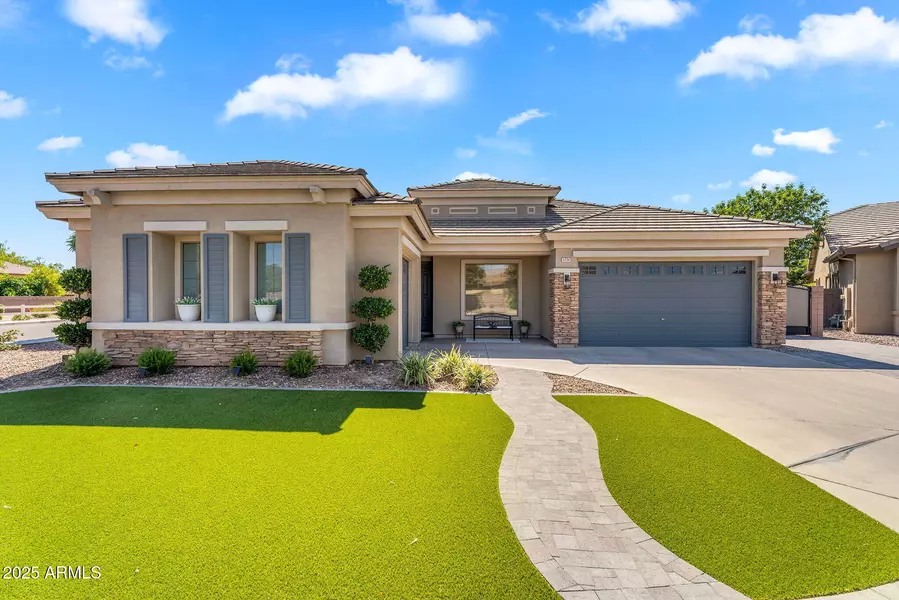 4236 S JOHN Way, Chandler, AZ 85249