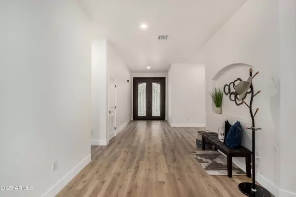 Gilbert, AZ 85296,434 S JARED Drive