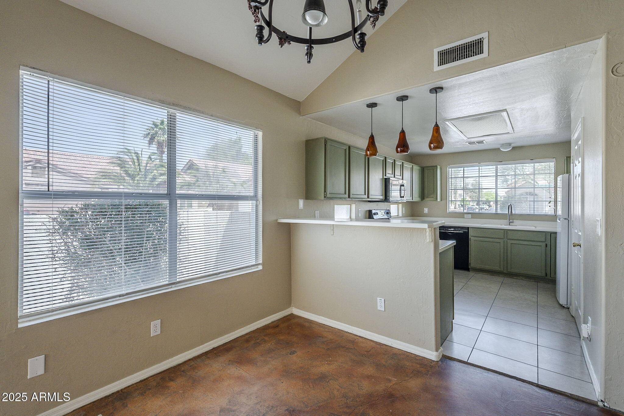 Gilbert, AZ 85233,823 W BRADFORD Drive