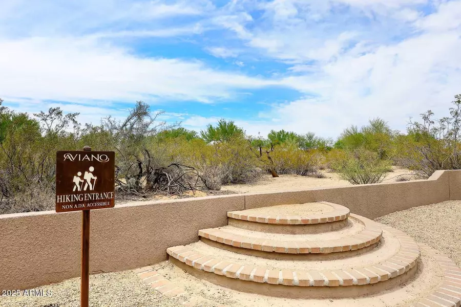 3931 E CREST Lane, Phoenix, AZ 85050