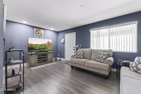 Phoenix, AZ 85029,3307 W WILLOW Avenue