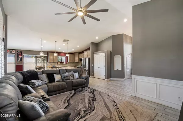 Mesa, AZ 85212,7925 E OSAGE Avenue