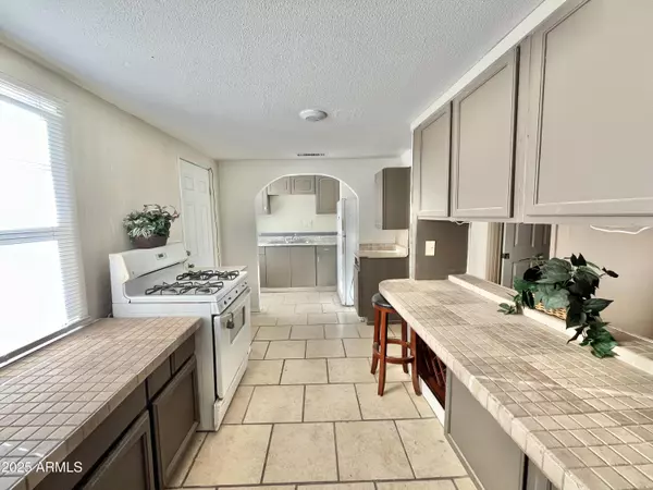 Phoenix, AZ 85017,4211 N 32ND Avenue