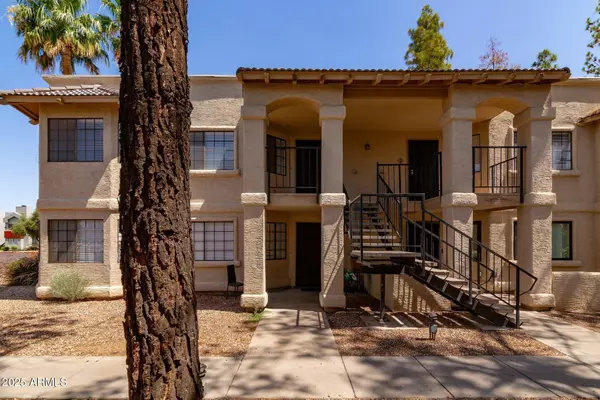 925 S LONGMORE -- #201, Mesa, AZ 85202