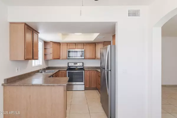 Mesa, AZ 85202,925 S LONGMORE -- #201