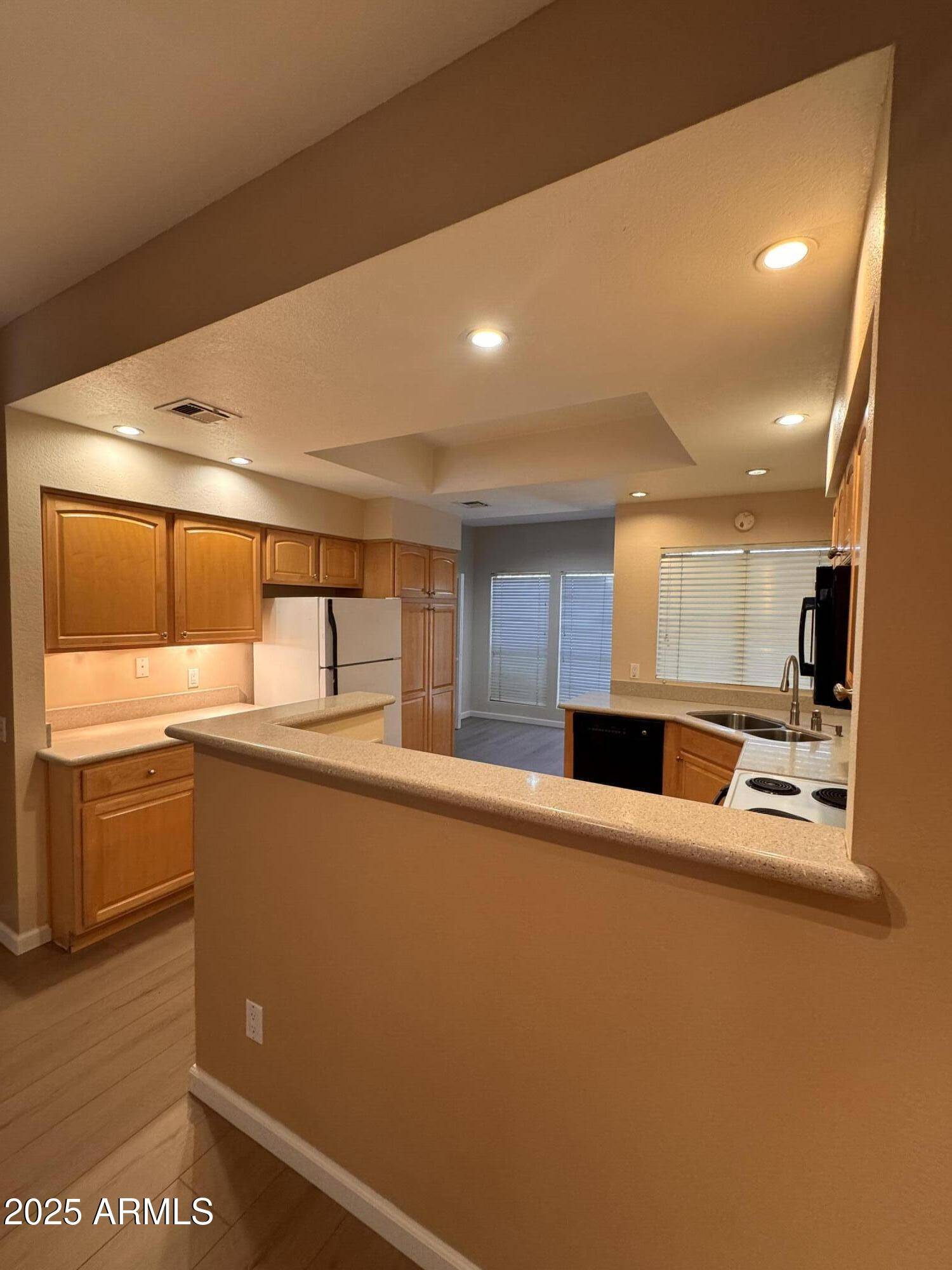 Phoenix, AZ 85034,101 N 7TH Street #173