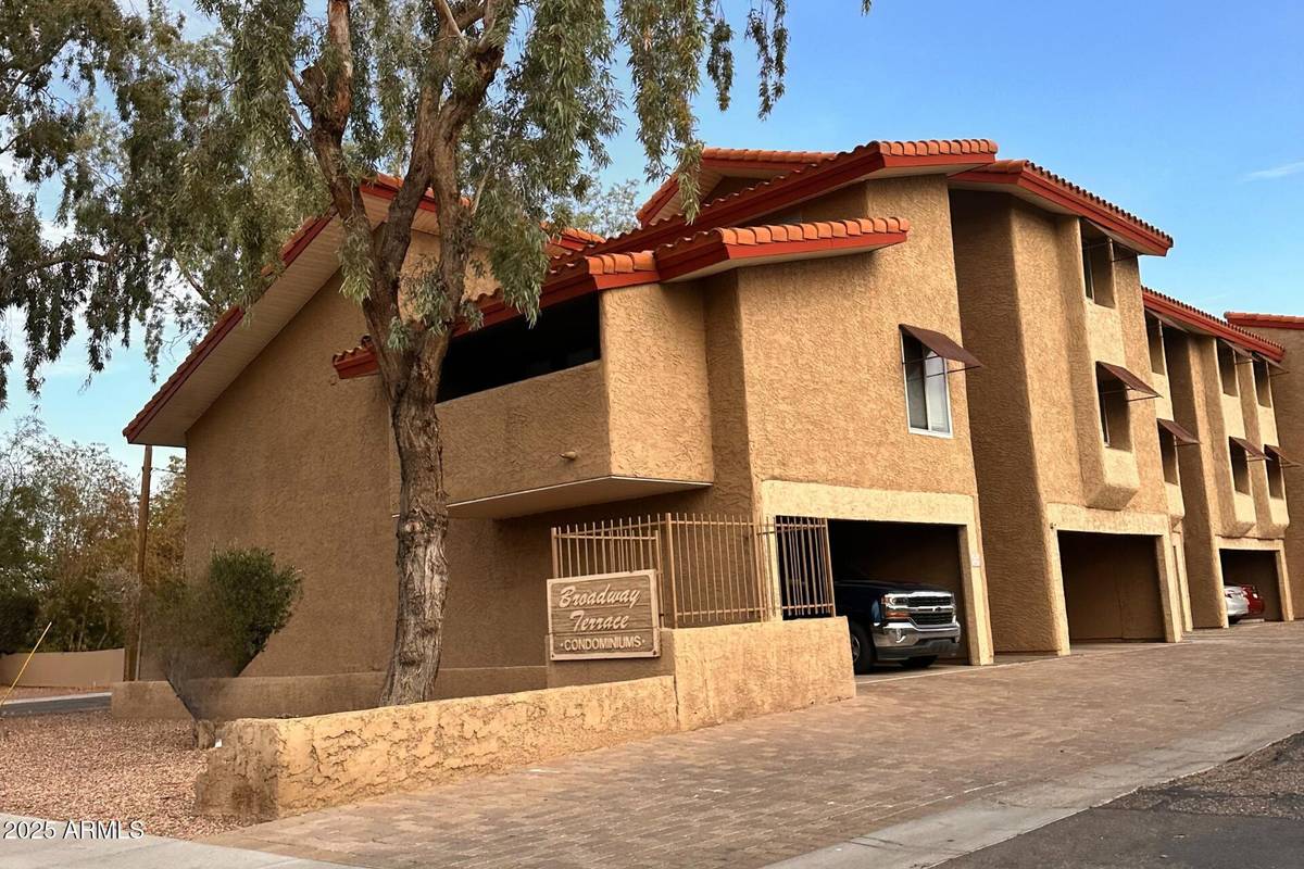 Tempe, AZ 85282,151 E BROADWAY Road #103