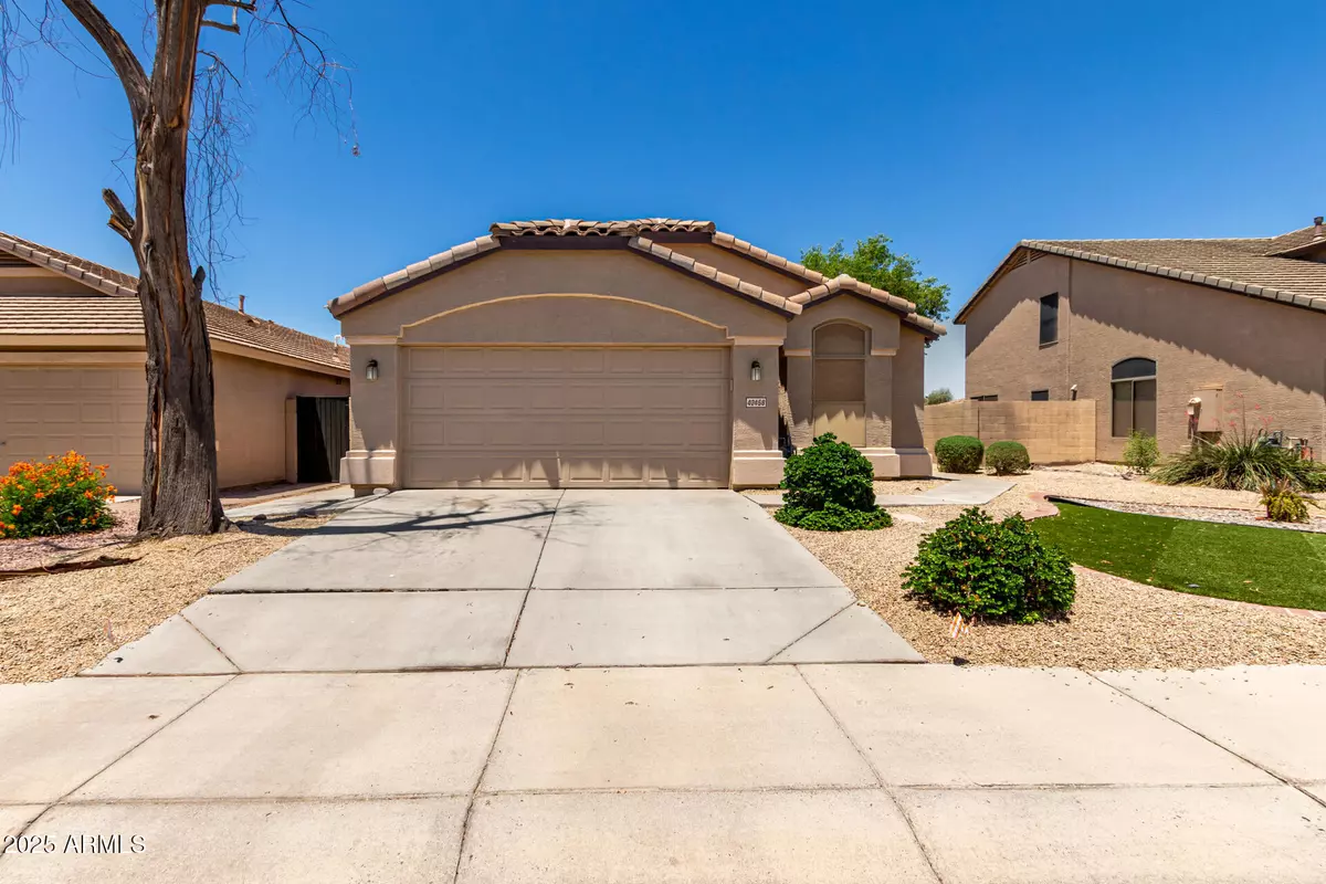 Maricopa, AZ 85138,42458 W DESERT FAIRWAYS Drive