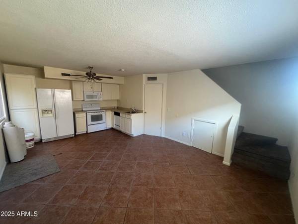 Glendale, AZ 85301,6302 N 64TH Drive #12