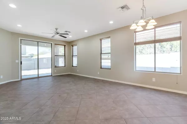 Peoria, AZ 85383,29356 N 67TH Avenue