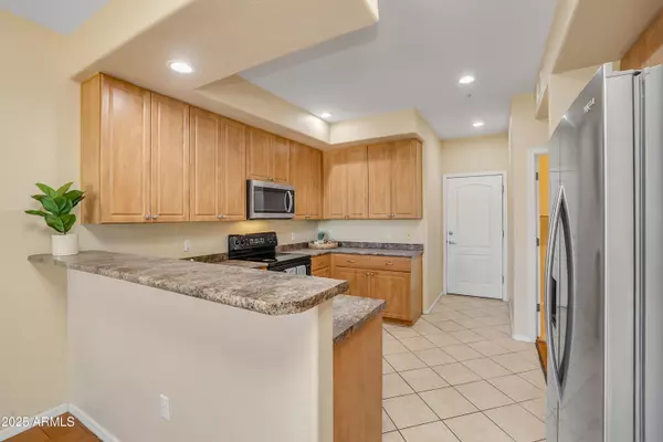 Chandler, AZ 85248,705 W QUEEN CREEK Road #1201