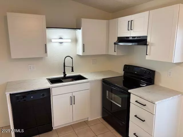 Phoenix, AZ 85033,3120 N 67TH Lane #17