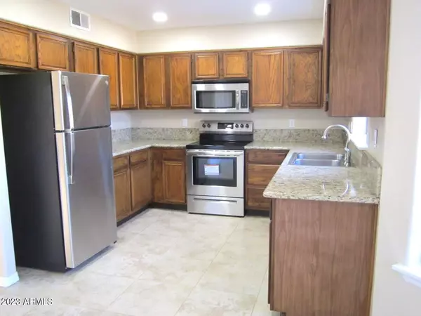 Phoenix, AZ 85022,18411 N 16TH Place