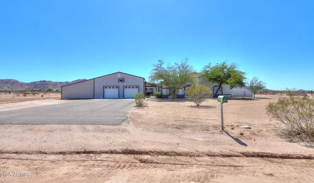 17586 N THORNWOOD Road, Maricopa, AZ 85139