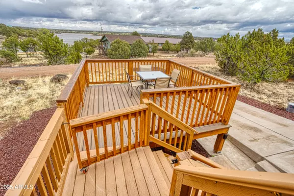 Show Low, AZ 85901,2024 SILVER CREEK Drive