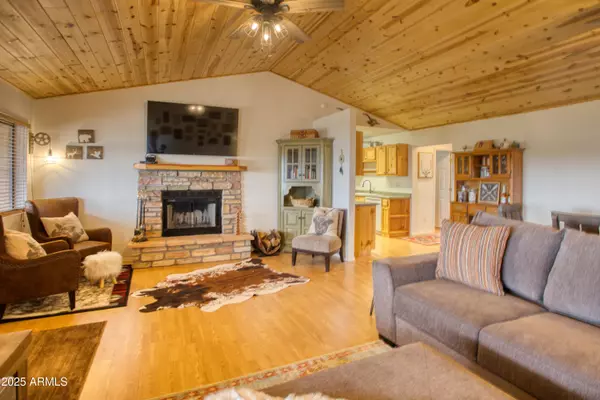 Show Low, AZ 85901,2024 SILVER CREEK Drive