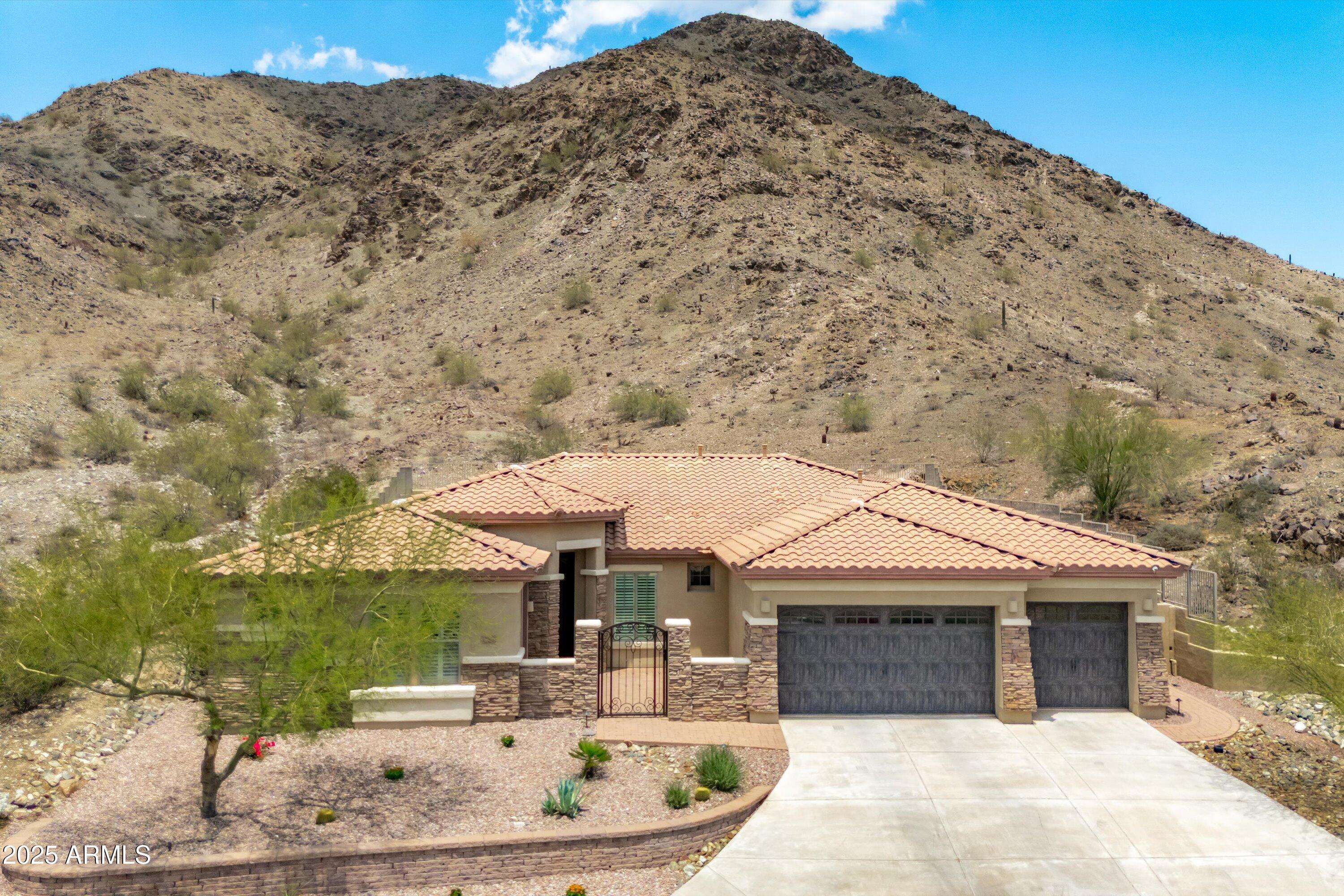 Phoenix, AZ 85045,2722 W HIDDENVIEW Drive