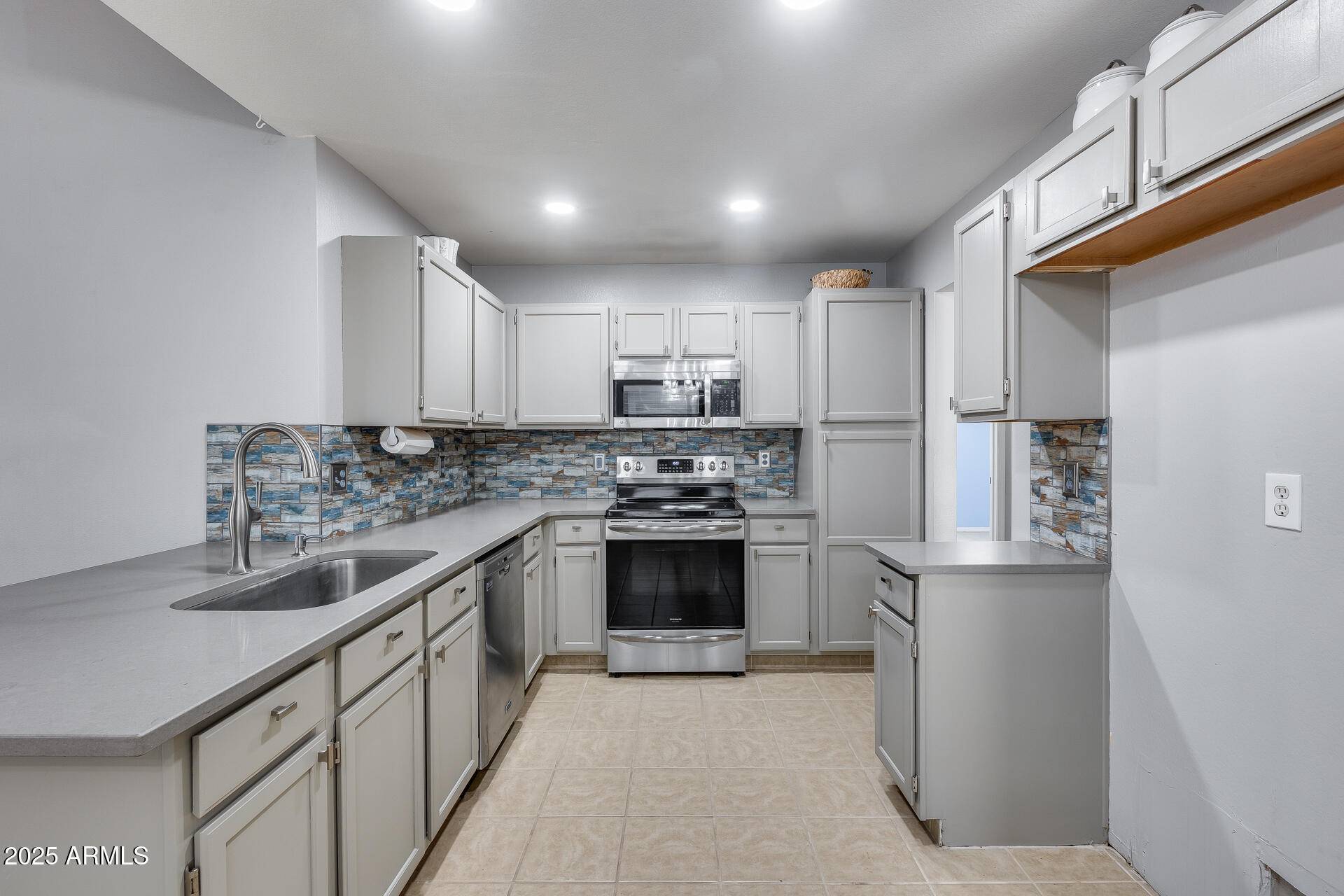 Phoenix, AZ 85027,3178 W WILLIAMS Drive