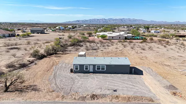 21735 W MONTANOSO Drive, Wittmann, AZ 85361