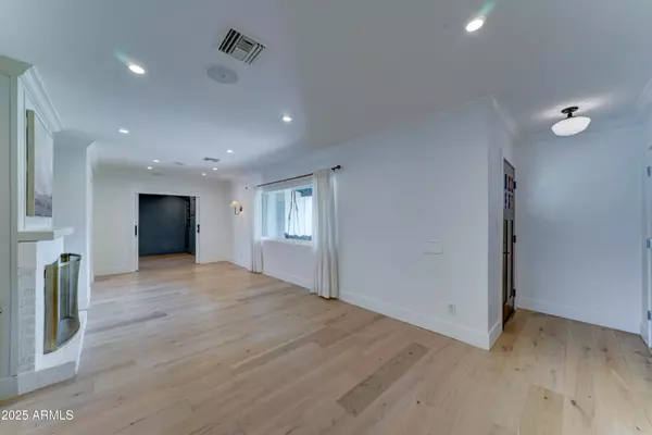 Phoenix, AZ 85018,4331 E Avalon Drive