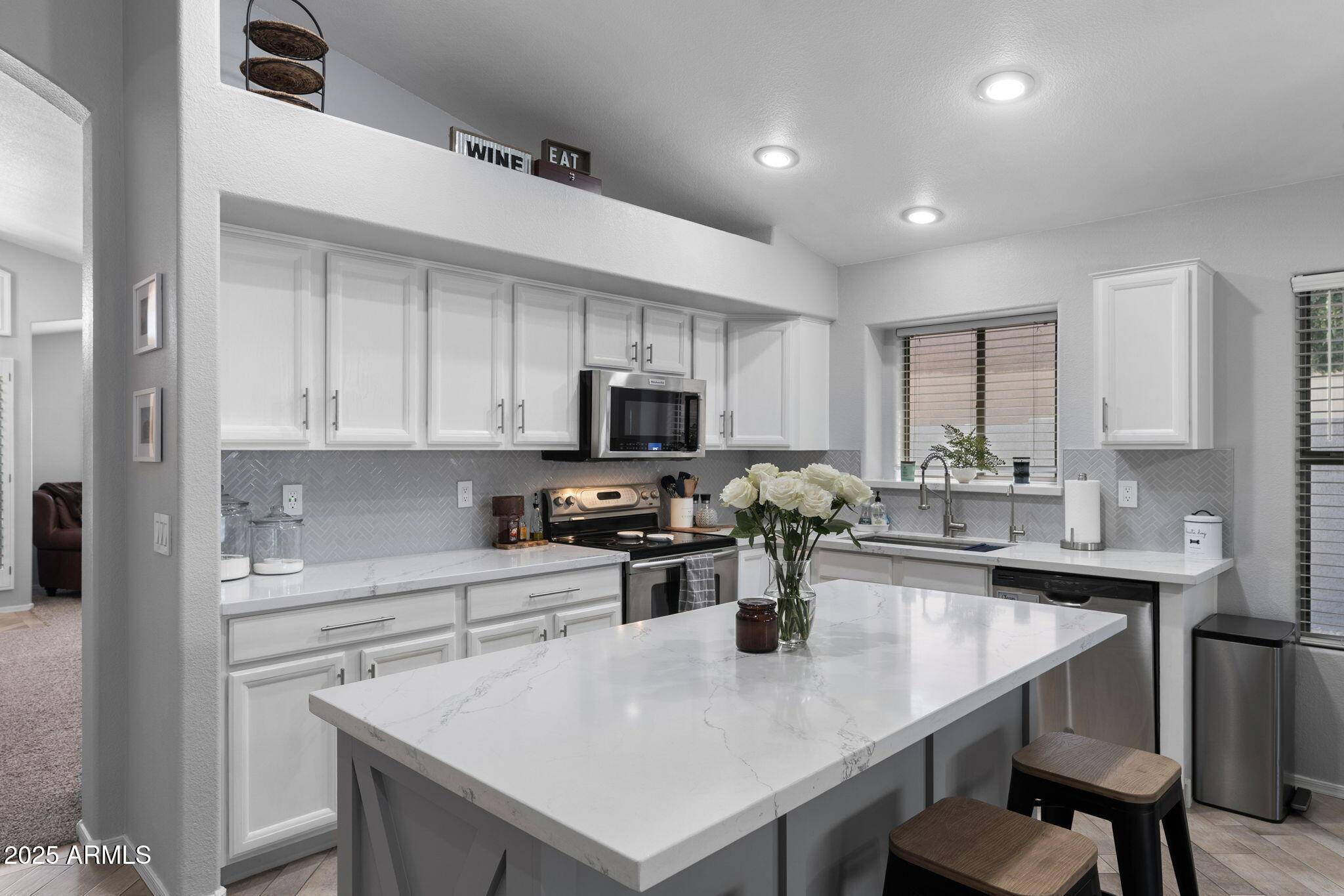 Gilbert, AZ 85296,2111 E RAWHIDE